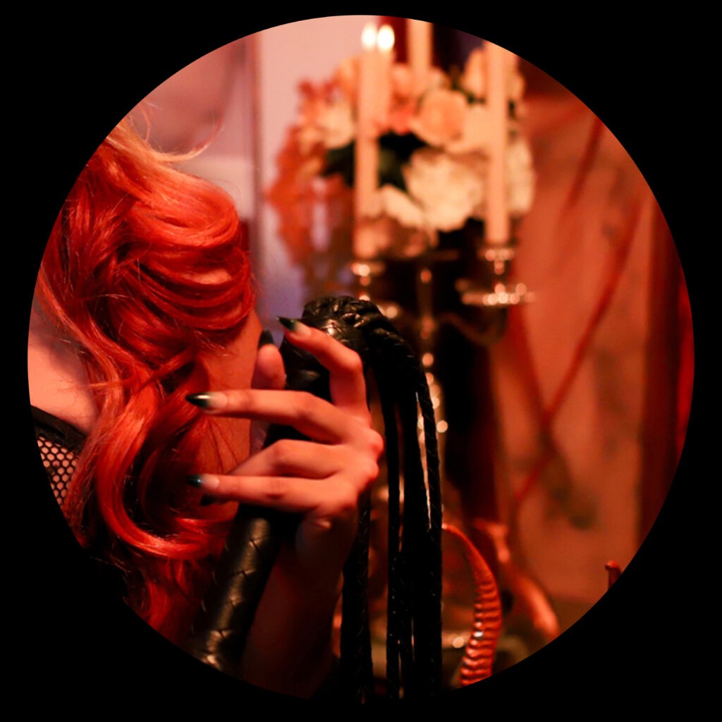 Booking with Austin Dominatrix Scarlet Vexus - Guide